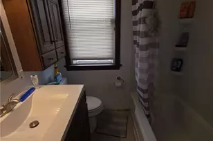 1566 E 195th St, Euclid, OH 44117 - Photo 17