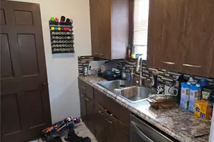 1566 E 195th St, Euclid, OH 44117 - Photo 9