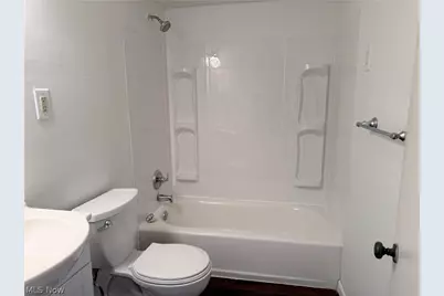 799 Stevens Boulevard, Eastlake, OH 44095 - Photo 7