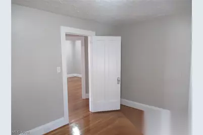 2015 Baxterly Avenue, Oakwood, OH 44107 - Photo 13