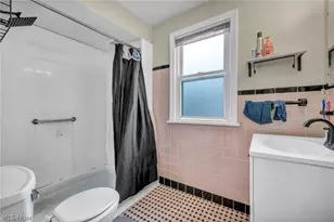 16908 Throckley Ave, Loveland, OH 44128 - Photo 27