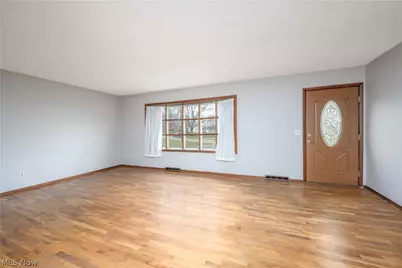 6860 Beridge Street, Louisville, OH 44641 - Photo 7