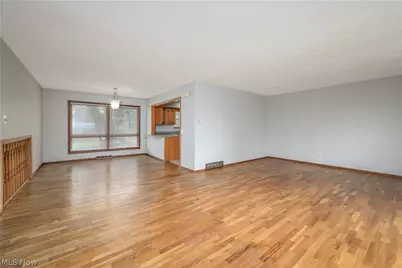 6860 Beridge Street, Louisville, OH 44641 - Photo 9