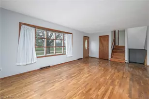 6860 Beridge St, Louisville, OH 44641 - Photo 9