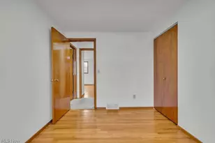 462 Waterbury Dr, Eastlake, OH 44095 - Photo 9