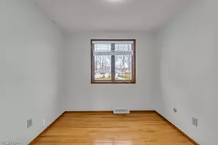 462 Waterbury Dr, Eastlake, OH 44095 - Photo 5