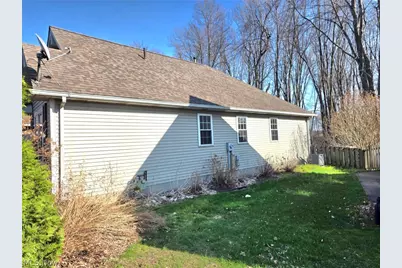 38450 Crossbrook Avenue, Willoughby, OH 44094 - Photo 5