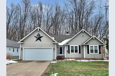 38450 Crossbrook Avenue, Willoughby, OH 44094 - Photo 1