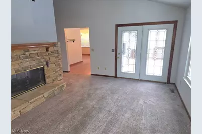 38450 Crossbrook Avenue, Willoughby, OH 44094 - Photo 13