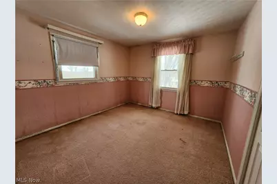 49871 S Park Circle, East Liverpool, OH 43920 - Photo 13