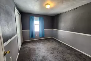 49871 S Park Cir, East Liverpool, OH 43920 - Photo 11