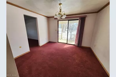 49871 S Park Circle, East Liverpool, OH 43920 - Photo 7