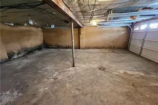 49871 S Park Cir, East Liverpool, OH 43920 - Photo 17