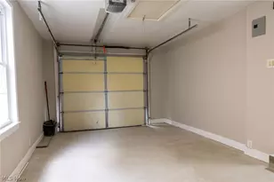 795 E 260th St, Euclid, OH 44132 - Photo 33