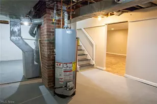 795 E 260th St, Euclid, OH 44132 - Photo 29