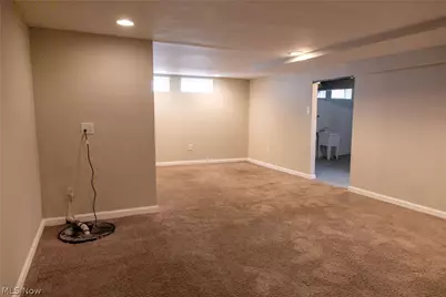 795 E 260th Street, Euclid, OH 44132 - Photo 27