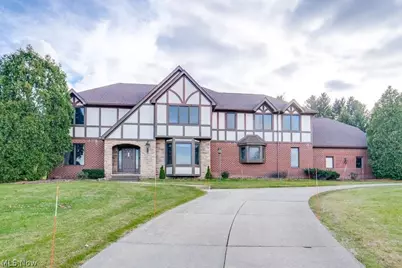 4700 Barnsleigh Drive, Bath, OH 44333 - Photo 1