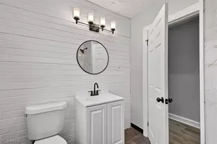 231 E 210th St, Euclid, OH 44123 - Photo 19