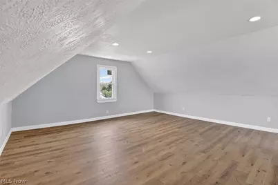 231 E 210th Street, Euclid, OH 44123 - Photo 29