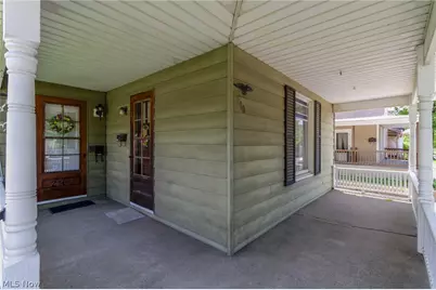 210 E Montgomery Street, Marietta, OH 45750 - Photo 5