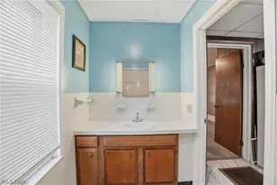 638 6th St, Marietta, OH 45750 - Photo 33