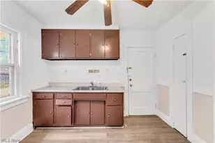 1109 E 169th St, Loveland, OH 44110 - Photo 7