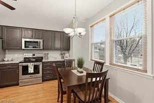 391 Stonebridge Dr, Sagamore Hills, OH 44067 - Photo 7