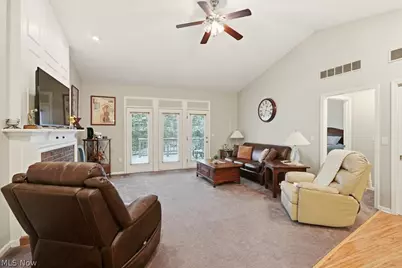 391 Stone Bridge Drive #34, Sagamore Hills, OH 44067 - Photo 3