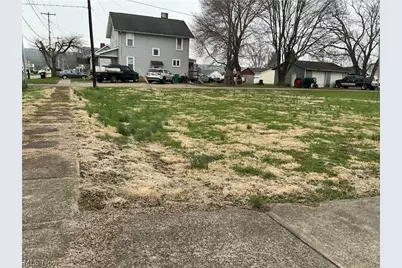 57 W 1st Street, Frazeysburg, OH 43822 - Photo 5