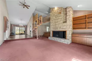 6656 Woodhawk Dr, Mayfield Heights, OH 44124 - Photo 13