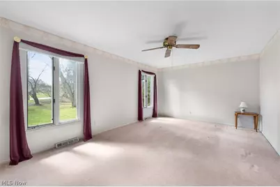 6656 Woodhawk Drive, Mayfield Heights, OH 44124 - Photo 27