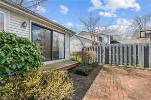6656 Woodhawk Dr, Mayfield Heights, OH 44124 - Photo 39
