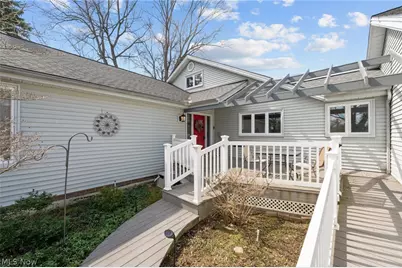 6656 Woodhawk Drive, Mayfield Heights, OH 44124 - Photo 5