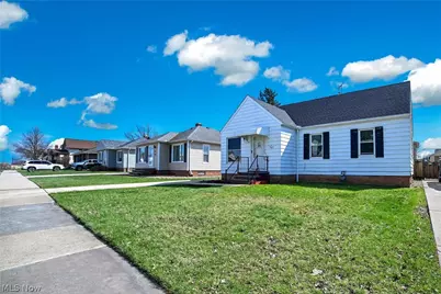 7615 Kenilworth Avenue, Parma, OH 44129 - Photo 1