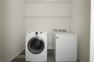 1083 Reeves Ct, Lakemore, OH 44312 - Photo 35