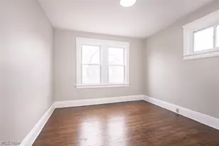 17421 Broadway Ave, Maple Heights, OH 44137 - Photo 19