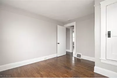 17421 Broadway Avenue, Maple Heights, OH 44137 - Photo 23