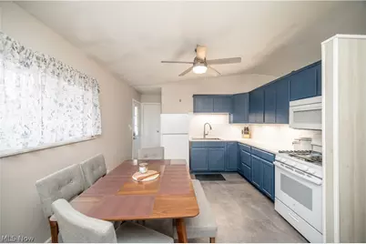 3295 Clearwater Street NW, Warren, OH 44485 - Photo 11