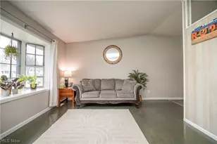 3295 Clearwater St NW, Warren, OH 44485 - Photo 7