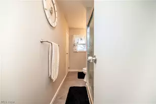 3295 Clearwater St NW, Warren, OH 44485 - Photo 17