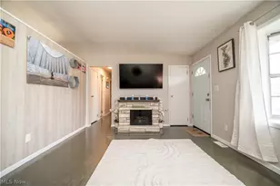 3295 Clearwater St NW, Warren, OH 44485 - Photo 5