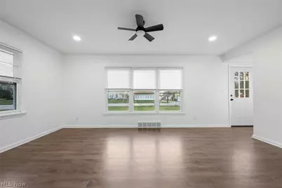 3041 Hudson Drive, Cuyahoga Falls, OH 44221 - Photo 5