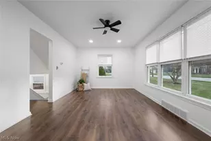 3041 Hudson Dr, Cuyahoga Falls, OH 44221 - Photo 7