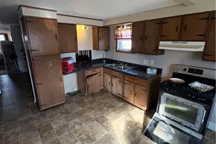 332 Arch St, Akron, OH 44304 - Photo 9