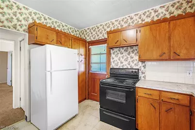 817 Harvard Street, Akron, OH 44311 - Photo 13