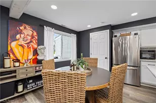 190 Deepwood Dr, Wadsworth, OH 44281 - Photo 9