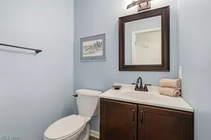 2340 Sandalwood Dr, Twinsburg, OH 44087 - Photo 15