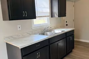 208 Barder Ave, Akron, OH 44305 - Photo 5