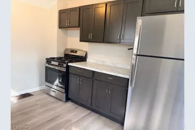 208 Barder Avenue, Akron, OH 44305 - Photo 3