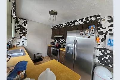 4112 Ivanhoe Drive, Lorain, OH 44053 - Photo 7